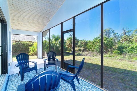House in Rotonda, Florida 2 bedrooms, 99.31 sq.m. № 1590477 - photo 23