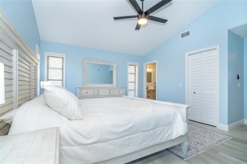 House in Rotonda, Florida 2 bedrooms, 99.31 sq.m. № 1590477 - photo 25