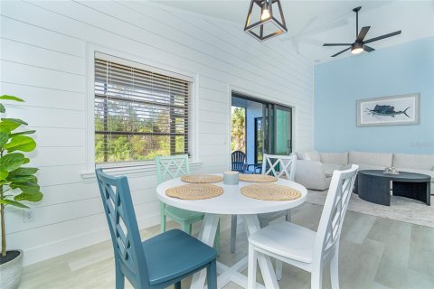 House in Rotonda, Florida 2 bedrooms, 99.31 sq.m. № 1590477 - photo 18