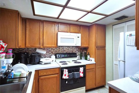 Copropriété à vendre à Tampa, Floride: 1 chambre, 68.19 m2 № 1914461 - photo 18
