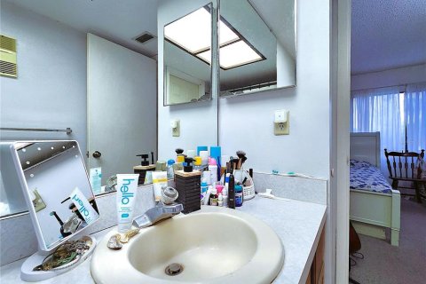 Copropriété à vendre à Tampa, Floride: 1 chambre, 68.19 m2 № 1914461 - photo 13