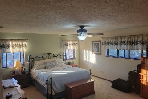 House in Edgewater, Florida 4 bedrooms, 315.87 sq.m. № 1508516 - photo 28
