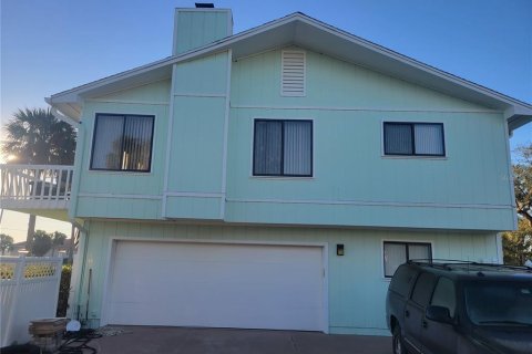 House in Edgewater, Florida 4 bedrooms, 315.87 sq.m. № 1508516 - photo 18