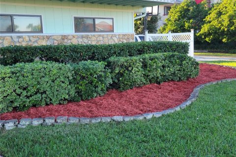 House in Edgewater, Florida 4 bedrooms, 315.87 sq.m. № 1508516 - photo 4
