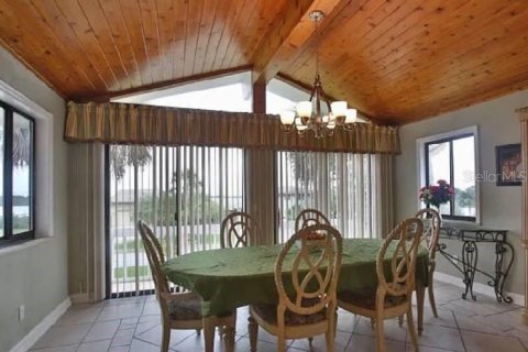 House in Edgewater, Florida 4 bedrooms, 315.87 sq.m. № 1508516 - photo 23