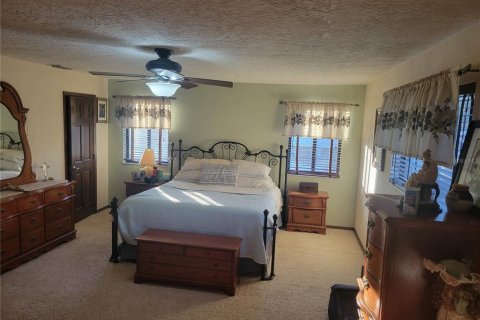 House in Edgewater, Florida 4 bedrooms, 315.87 sq.m. № 1508516 - photo 27