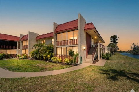 Condo in Rotonda, Florida, 1 bedroom  № 2339810