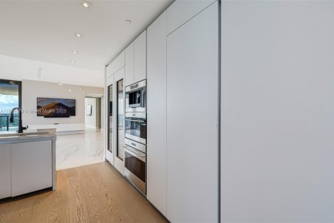 Condo in Fort Lauderdale, Florida, 4 bedrooms  № 1766367 - photo 17