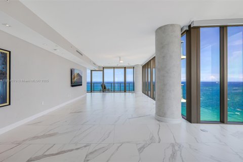 Condo in Fort Lauderdale, Florida, 4 bedrooms  № 1766367 - photo 9