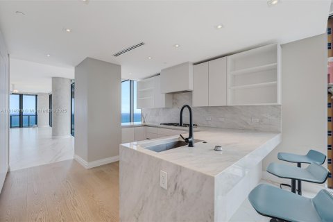 Condo in Fort Lauderdale, Florida, 4 bedrooms  № 1766367 - photo 19