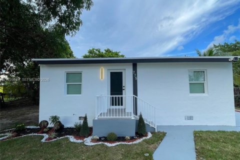 Casa en Miami, Florida 2 dormitorios, 72 m2 № 2056365