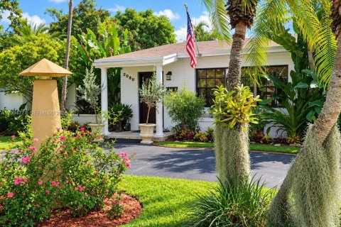 Casa en North Miami, Florida 3 dormitorios, 180.88 m2 № 2382364