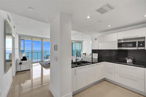 Copropriété à vendre à Sunny Isles Beach, Floride: 1 chambre, 79.71 m2 № 2035182 - photo 9