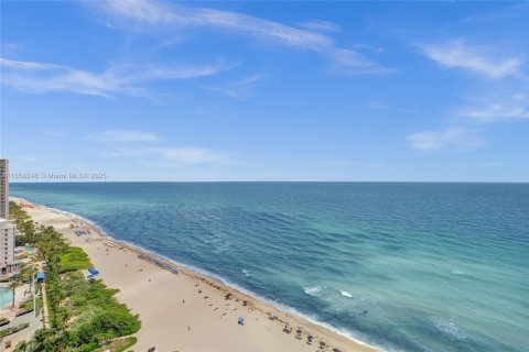 Copropriété à vendre à Sunny Isles Beach, Floride: 1 chambre, 79.71 m2 № 2035182 - photo 26