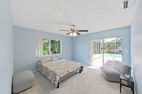House in Largo, Florida 3 bedrooms, 128.58 sq.m. № 2231048 - photo 22