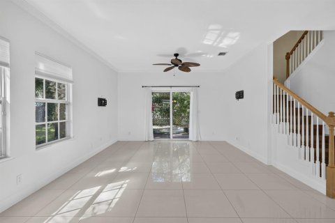 Adosado en venta en Riviera Beach, Florida, 4 dormitorios, 172.43 m2 № 2432524 - foto 10