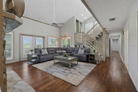 Casa en venta en Lutz, Florida, 5 dormitorios, 361.3 m2 № 2238915 - foto 25