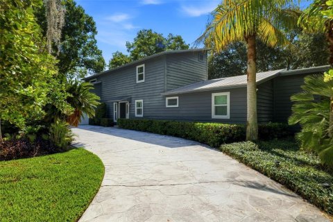 Casa en venta en Lutz, Florida, 5 dormitorios, 361.3 m2 № 2238915 - foto 2