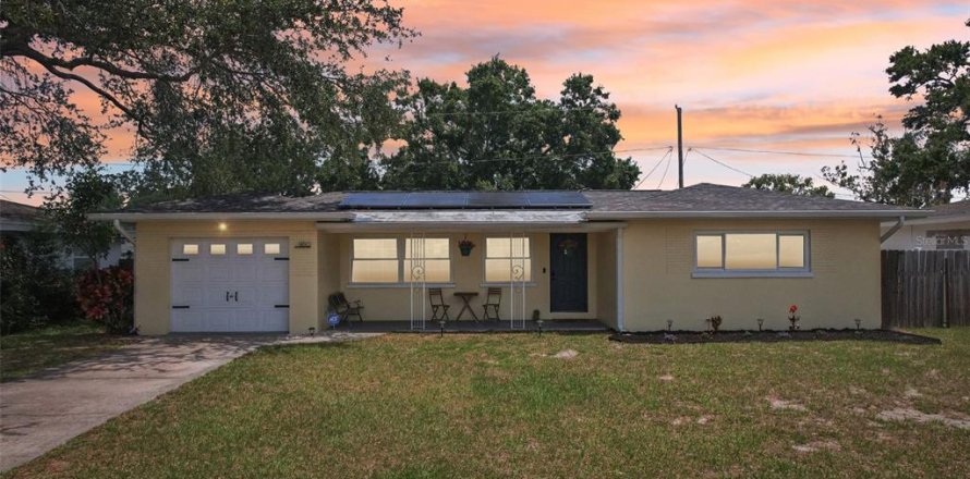 Casa en Clearwater, Florida 3 dormitorios, 133.78 m2 № 1744097