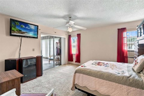 House in Orlando, Florida 2 bedrooms, 138.8 sq.m. № 2398668 - photo 18