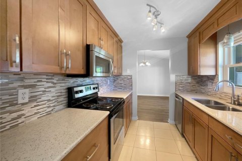Casa en venta en Ocala, Florida, 3 dormitorios, 121.42 m2 № 1583322 - foto 3