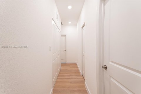 Villa ou maison à vendre à Homestead, Floride: 3 chambres, 164.62 m2 № 1898294 - photo 24