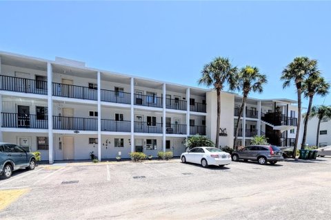 Condominio en Bradenton, Florida, 2 dormitorios № 2151951