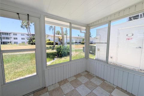 Condominio en venta en Bradenton, Florida, 2 dormitorios, 69.12 m2 № 2151951 - foto 29