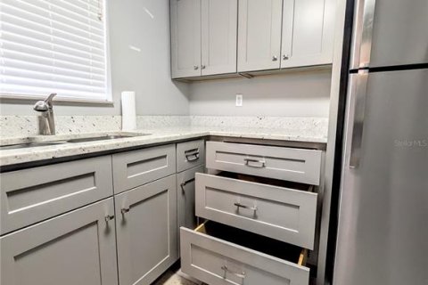 Condominio en venta en Bradenton, Florida, 2 dormitorios, 69.12 m2 № 2151951 - foto 6