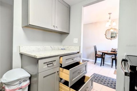 Condominio en venta en Bradenton, Florida, 2 dormitorios, 69.12 m2 № 2151951 - foto 4