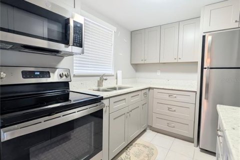 Condominio en venta en Bradenton, Florida, 2 dormitorios, 69.12 m2 № 2151951 - foto 8