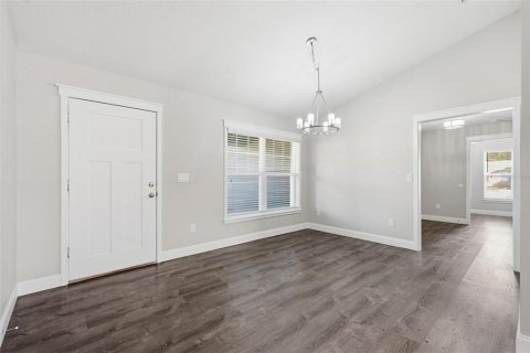 House in Spring Hill, Florida 4 bedrooms, 195.09 sq.m. № 2207812 - photo 13