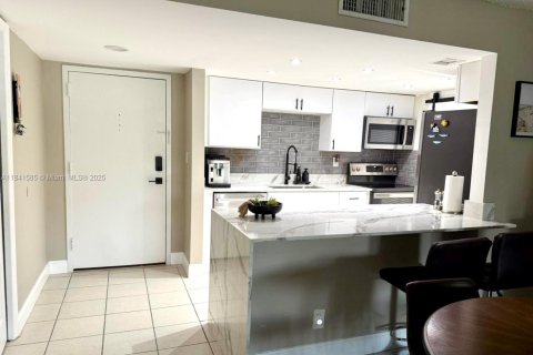 Condominio en venta en Weston, Florida, 1 dormitorio, 75.44 m2 № 1832518 - foto 7