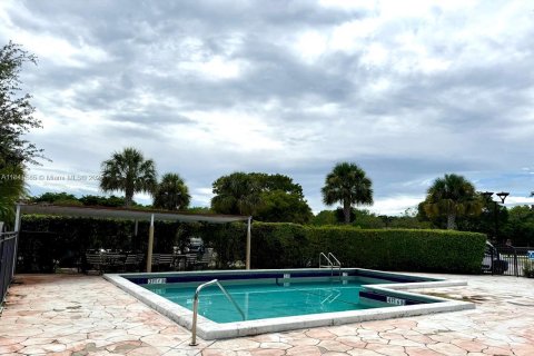 Condominio en venta en Weston, Florida, 1 dormitorio, 75.44 m2 № 1832518 - foto 20