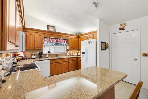 Casa en venta en Summerfield, Florida, 3 dormitorios, 141.77 m2 № 1744818 - foto 9