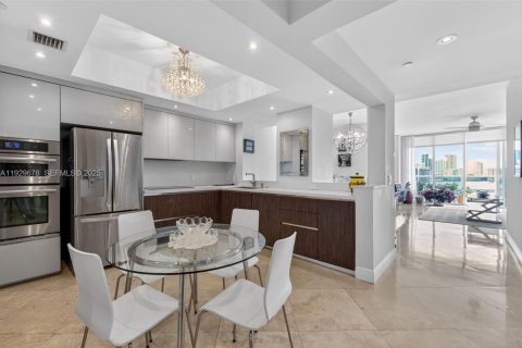 Купить кондоминиум в Авентура, Флорида 3 спальни, 173.36м2, № 1990279 - фото 8