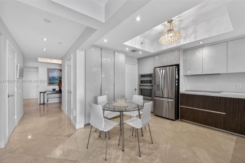 Купить кондоминиум в Авентура, Флорида 3 спальни, 173.36м2, № 1990279 - фото 9