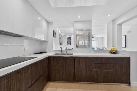 Купить кондоминиум в Авентура, Флорида 3 спальни, 173.36м2, № 1990279 - фото 5