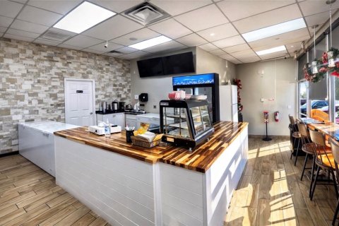 Propiedad comercial en venta en Orlando, Florida № 2118806 - foto 2