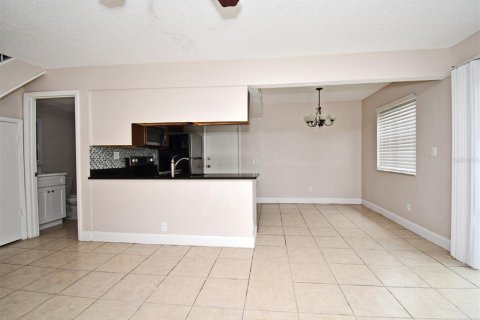 Condominio en alquiler en Orlando, Florida, 2 dormitorios, 84.45 m2 № 1901549 - foto 15