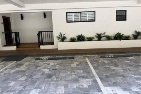 Condo in Delray Beach, Florida, 3 bedrooms  № 2176196