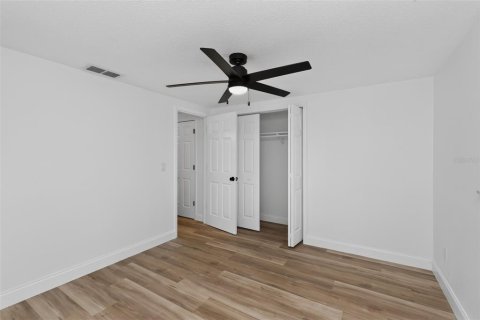 Villa ou maison à louer à Port Richey, Floride: 3 chambres, 119.29 m2 № 2389444 - photo 14