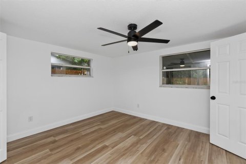 Villa ou maison à louer à Port Richey, Floride: 3 chambres, 119.29 m2 № 2389444 - photo 24