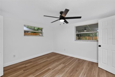 Villa ou maison à louer à Port Richey, Floride: 3 chambres, 119.29 m2 № 2389444 - photo 21