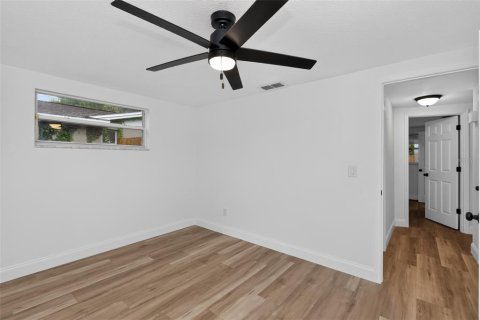 Villa ou maison à louer à Port Richey, Floride: 3 chambres, 119.29 m2 № 2389444 - photo 23