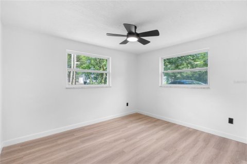 Villa ou maison à vendre à Longwood, Floride: 3 chambres, 162.11 m2 № 1835584 - photo 15
