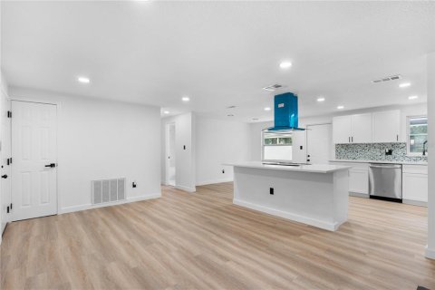 Villa ou maison à vendre à Longwood, Floride: 3 chambres, 162.11 m2 № 1835584 - photo 4