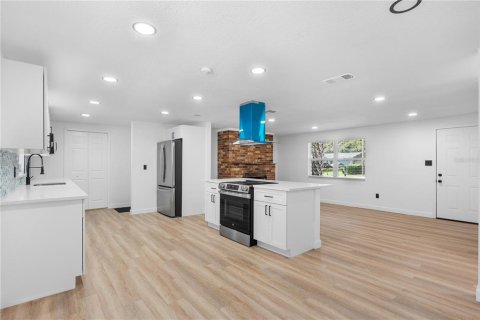 Villa ou maison à vendre à Longwood, Floride: 3 chambres, 162.11 m2 № 1835584 - photo 8