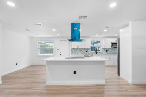 Villa ou maison à vendre à Longwood, Floride: 3 chambres, 162.11 m2 № 1835584 - photo 10