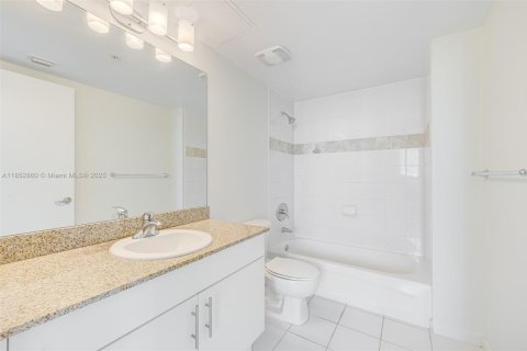 Condominio en venta en Miami, Florida, 3 dormitorios, 146.6 m2 № 1875693 - foto 22